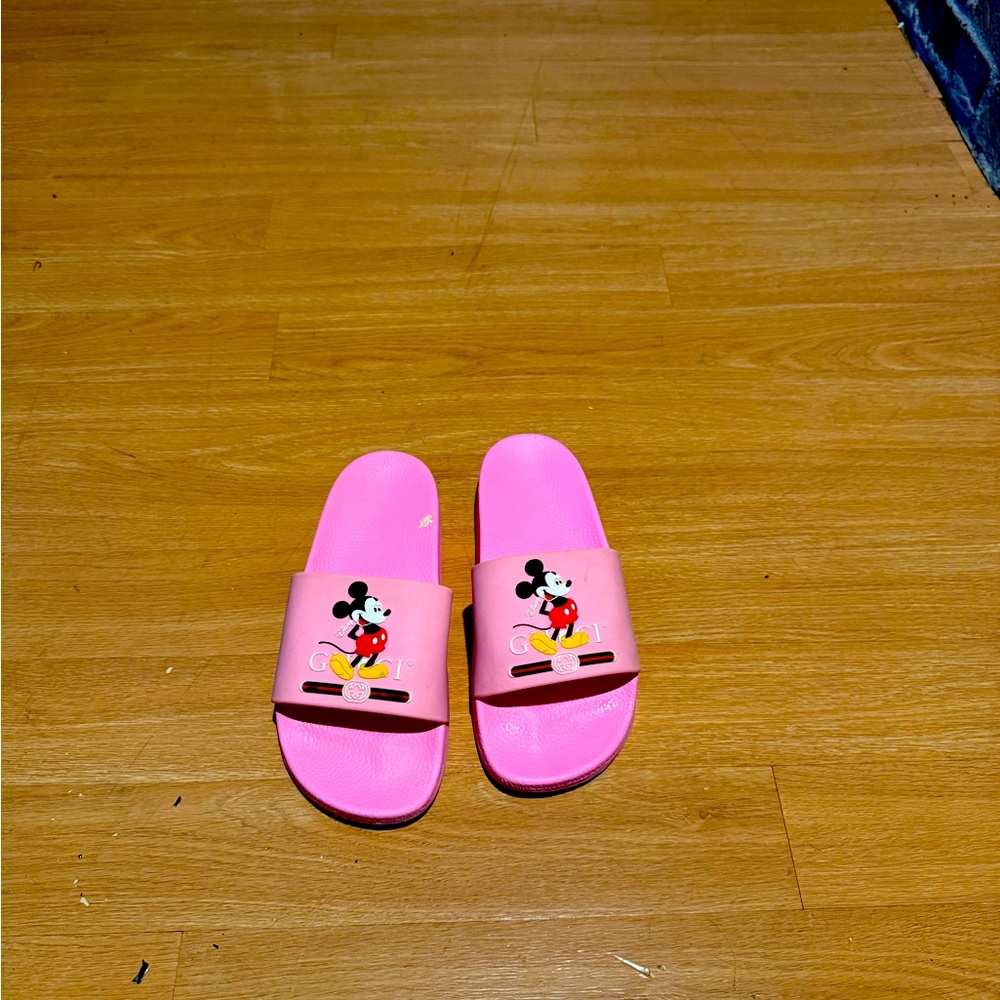 Girls Gucci Slides Size 5